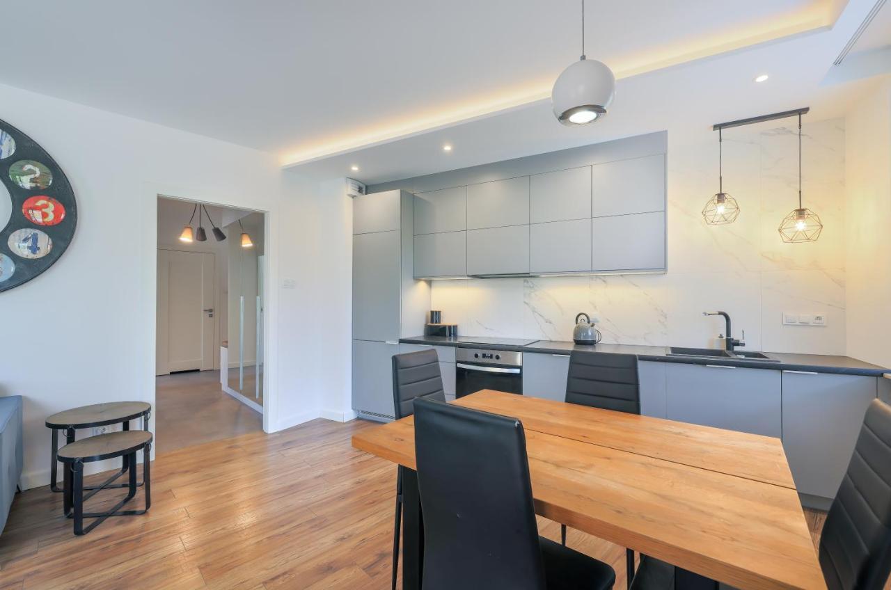 Apartmate- Heart Of Oldtown Apartment- Sauna & Security Гданск Екстериор снимка