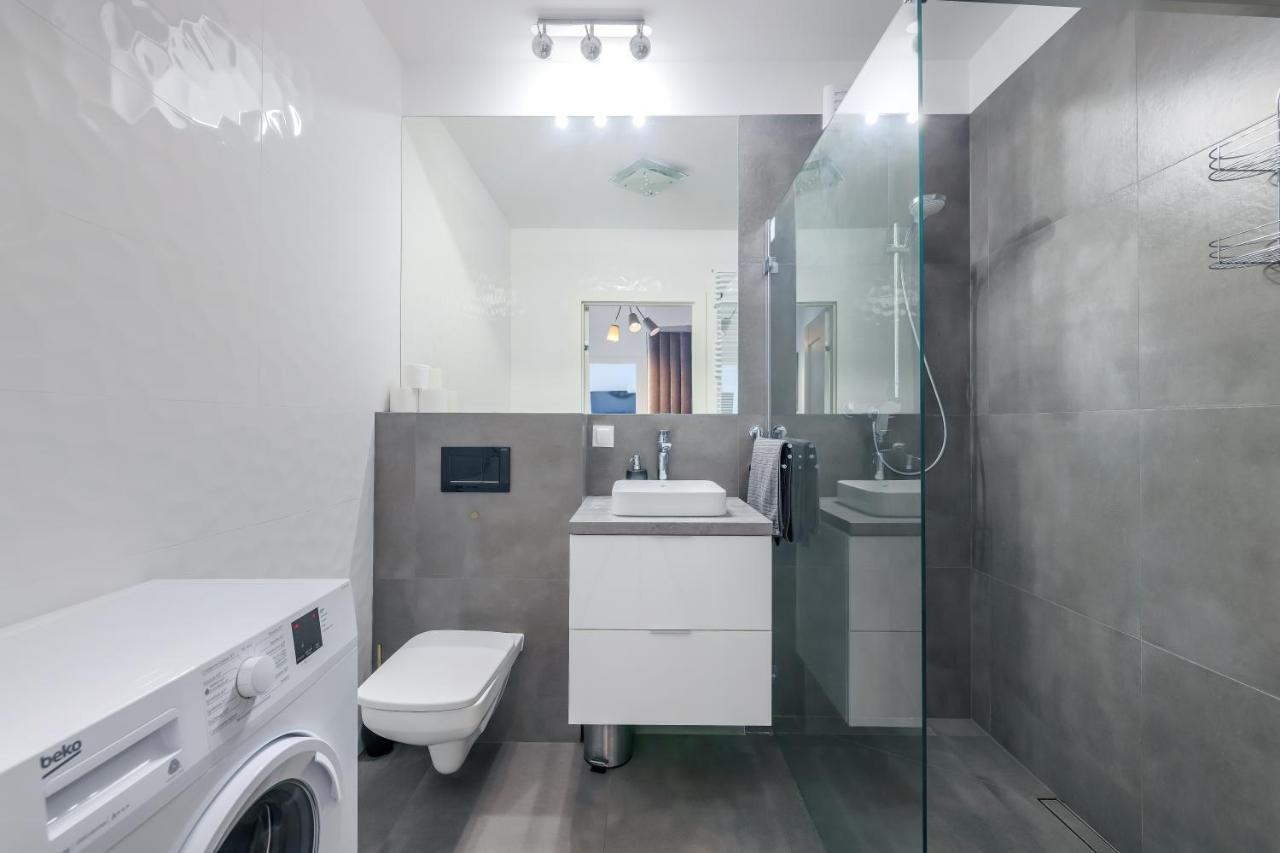 Apartmate- Heart Of Oldtown Apartment- Sauna & Security Гданск Екстериор снимка