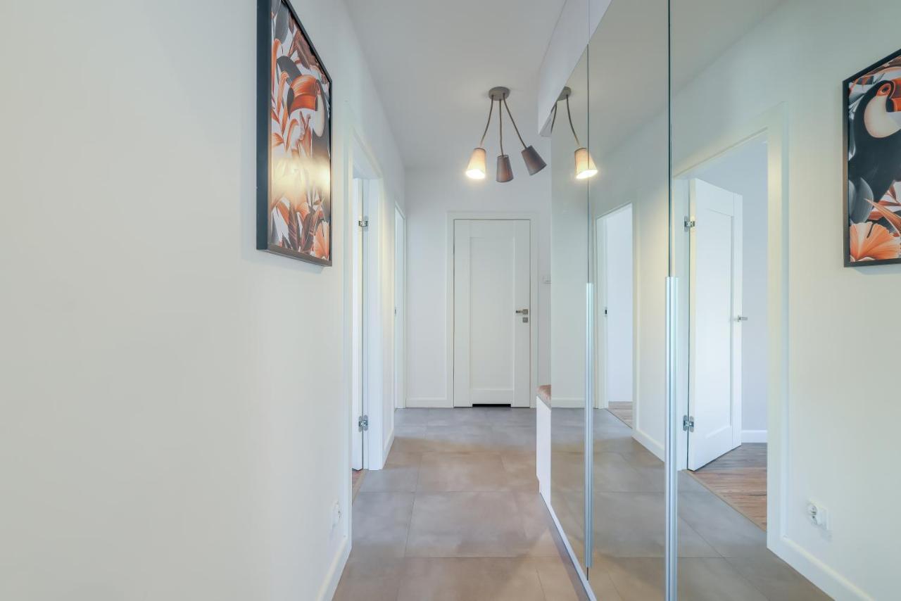 Apartmate- Heart Of Oldtown Apartment- Sauna & Security Гданск Екстериор снимка